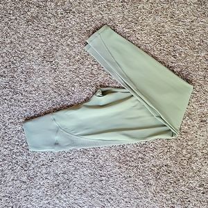 Aerie Offline sea foam green leggings. Size XS. Never been worn. Great quality.